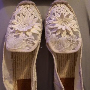Tory Burch Flats...GUC